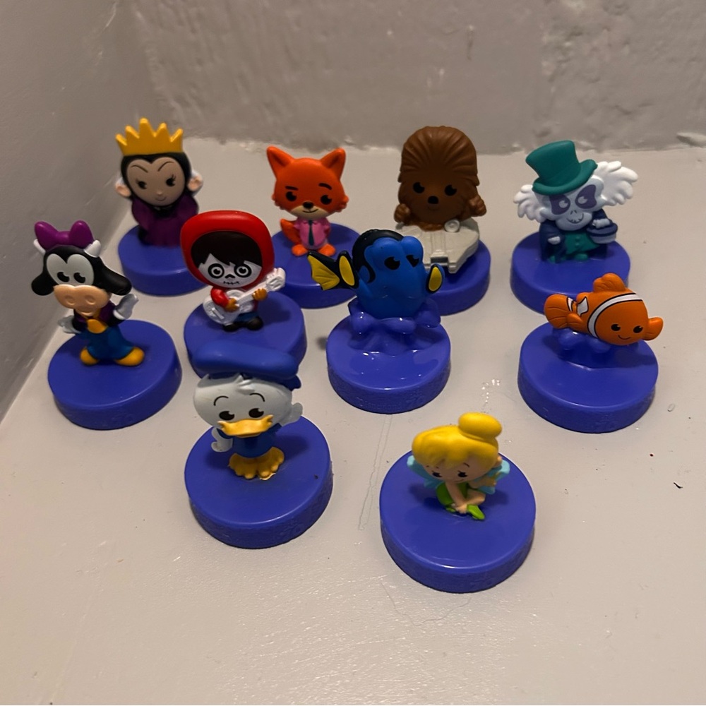 McDonald’s Disney  70 Aniversary Character Figurine
